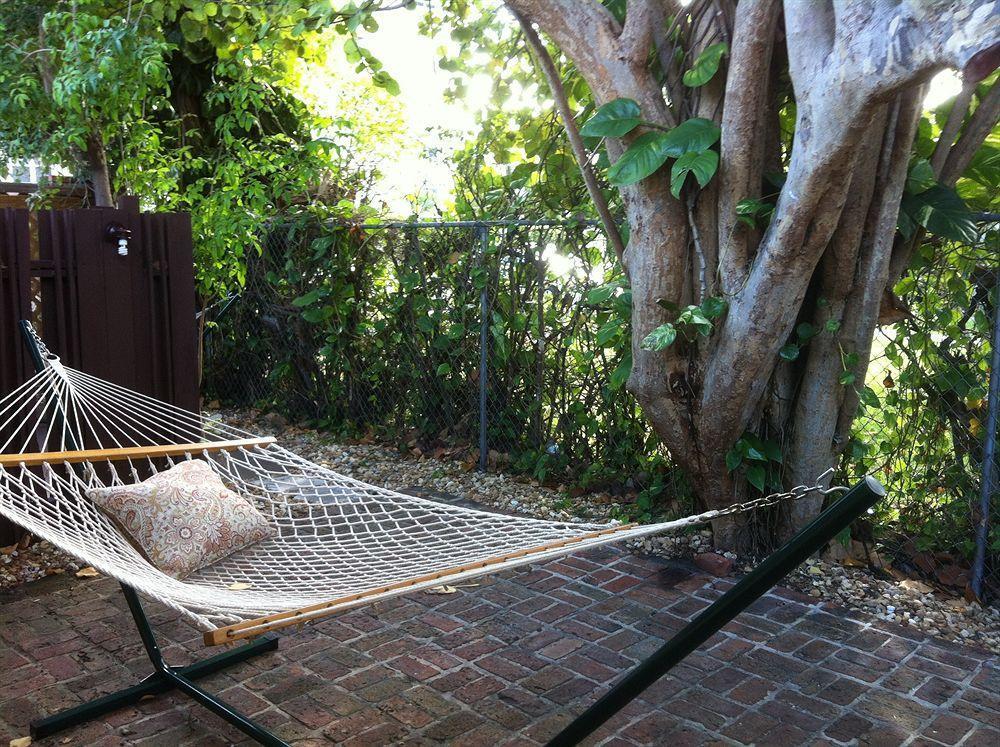 The Bridge At Cordova Boutique Hotel And Hostel Fort Lauderdale Exterior photo